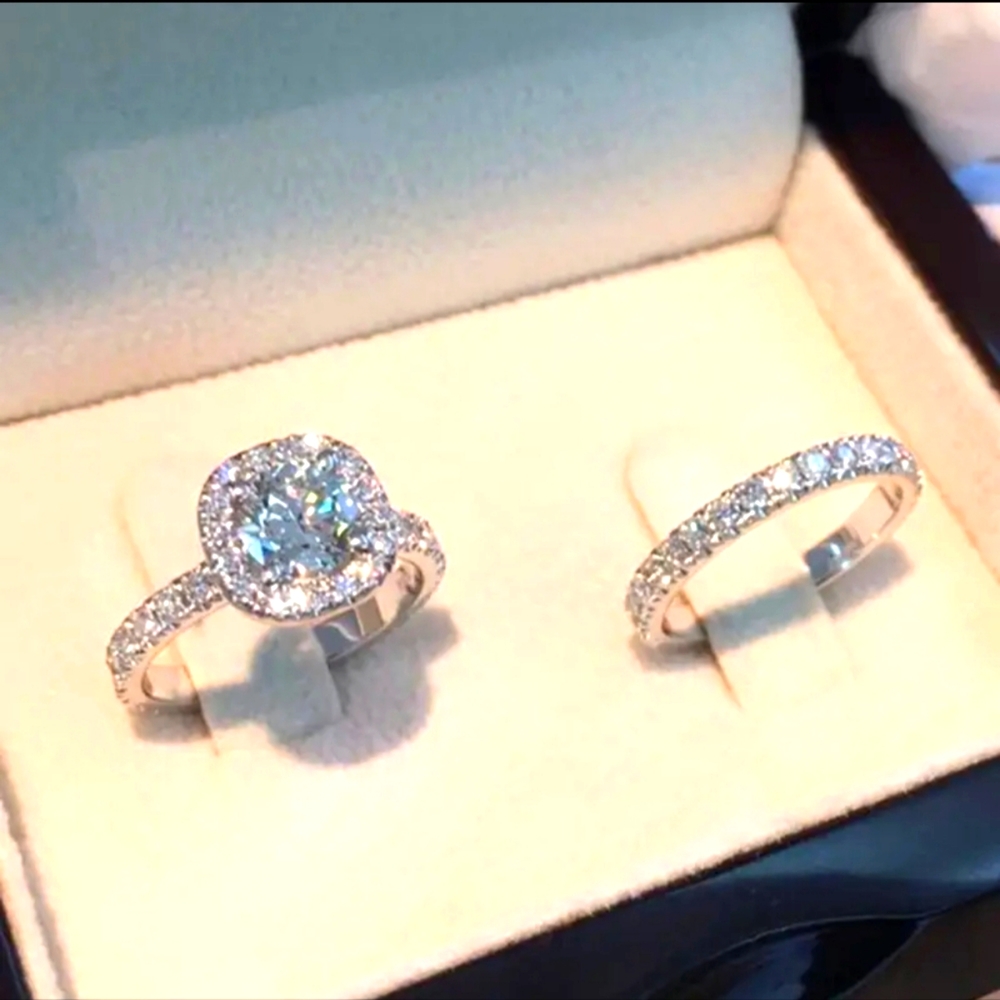 NEW 2 Carat 925  Diamond Ring Set Cushion Cut on Sterling Silver 2pc set